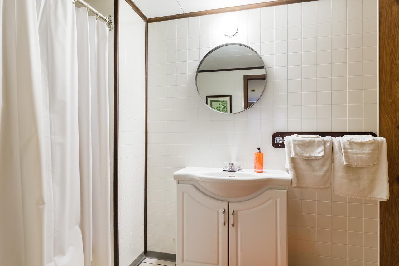 Motel Ile D'Orleans Sainte-Petronille ภายนอก รูปภาพ