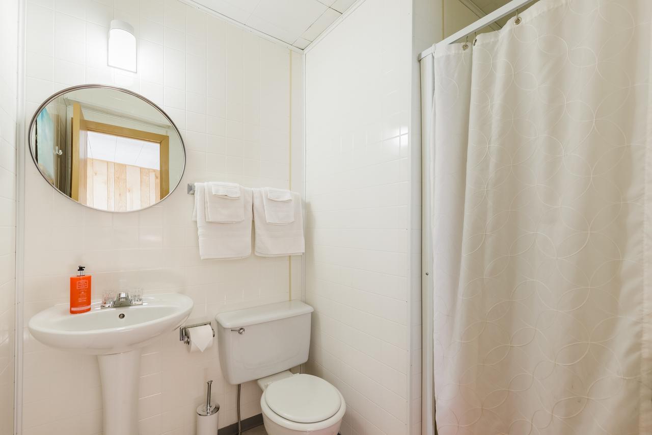Motel Ile D'Orleans Sainte-Petronille ภายนอก รูปภาพ